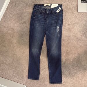 GAP Women's Dark Blue Straight Leg Jeans